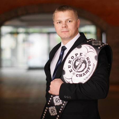 Premjerą nokautavęs K. Smirnovas palieka graplingo federaciją