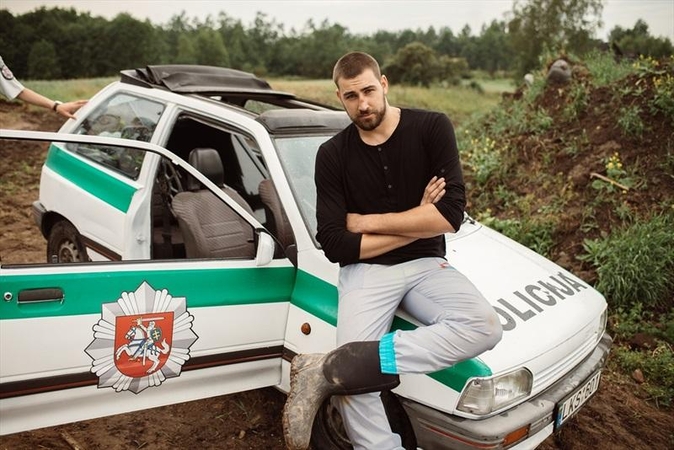 Dėl „Gautas iškvietimas 3“ piratavimo kino teatruose sustiprintas saugumas