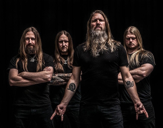 Gruodį Lietuvoje koncertuos sunkiosios muzikos vikingai „Amon Amarth“ 