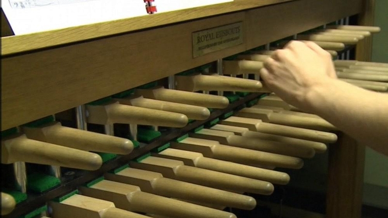 Vienintelė kariljonininkė Lietuvoje groja dar 1937 m. įkurdintu instrumentu