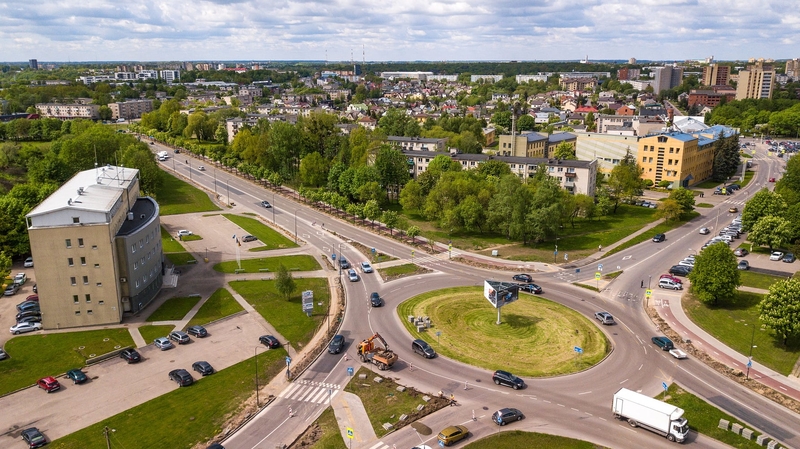 Kaunas pildo galeriją po atviru dangumi: koks meninis akcentas galėtų atsirasti šioje sankryžoje?