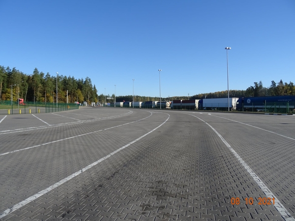 Lietuvos ir Baltarusijos pasienyje didėjant vilkikų eilėms – svarbi žinia vairuotojams