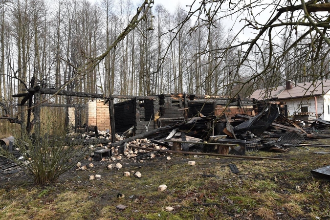 Šiemet gaisruose jau žuvo septyniolika žmonių: ugniagesiai įvardijo priežastis