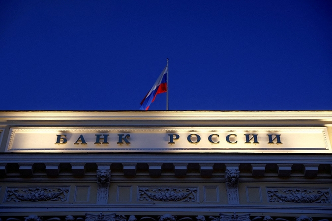 Įsigaliojo ES sankcijos Rusijos centriniam bankui ir aviacijai