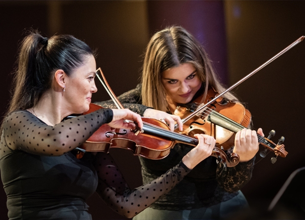 Klausytojus Klaipėdos kamerinis orkestras ruošiasi nustebinti programa „Dėlionė orkestrui VIII: solissimo“.