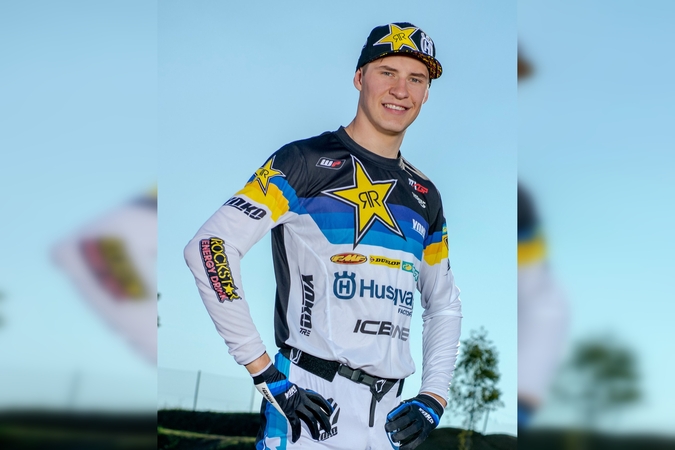 Karjera: A.Jasikonis trečią sezoną atstovaus komandai "Rockstar Energy Husqvarna Factory Racing".