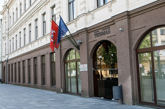 40 Kauno apylinkės teisėjų prašo atlyginti žalą dėl per mažų atlyginimų