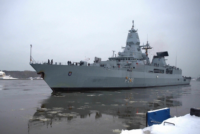 Klaipėdos uoste lankosi NATO sąjungininkų koviniai bei priešmininiai laivai