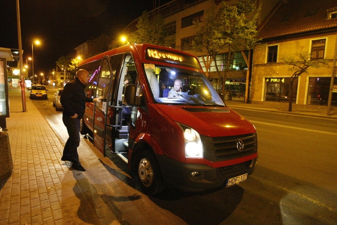 Naktinis autobusas atsisveikino iki kito sezono