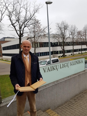 Sergantys vaikai į albumą surašė savo svajones, o artėjant šventėms jas pasiryžęs išpildyti G.Labanausko labdaros ir paramos fondas.