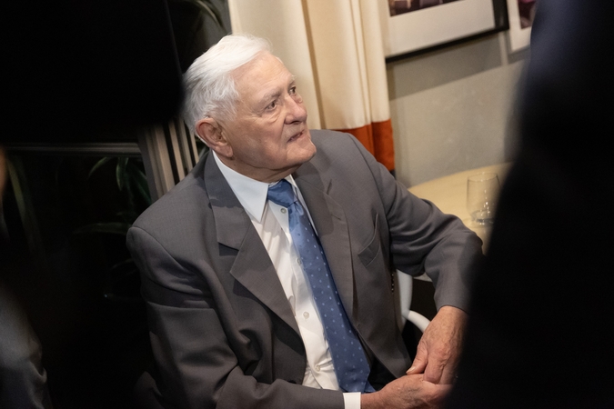 Valdas Adamkus