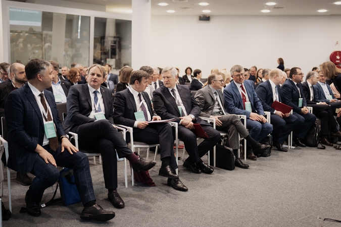 Medikus rengiantys universitetai vienija jėgas ir nori būti išgirsti