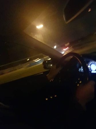 Netoli Šilainių automobilis rėžėsi į kelio atitvarus