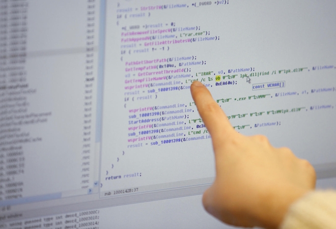 JAV apkaltino Kinijos programišius atakomis 12 šalių 