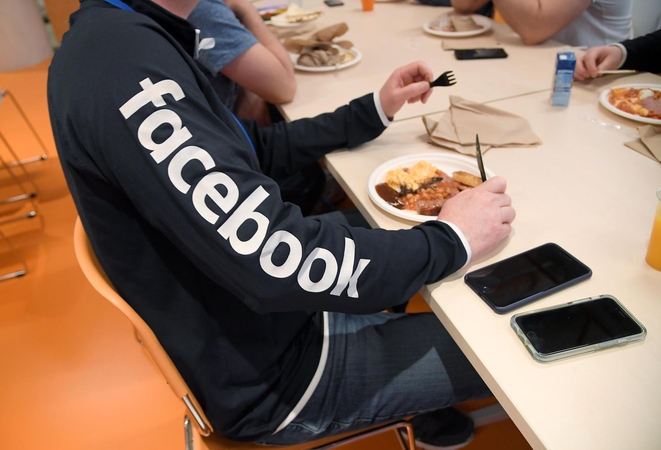 „Facebook“ ir „Universal“ pasirašė sutartį dėl muzikos įrašų dalijimosi