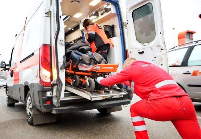Juoda diena Kauno viešojo transporto keleiviams: įvairias traumas patyrė net keturi žmonės