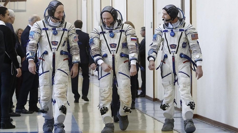 Ar žinote, kaip pasaulyje vadinami į kosmosą skrendantys žmonės?