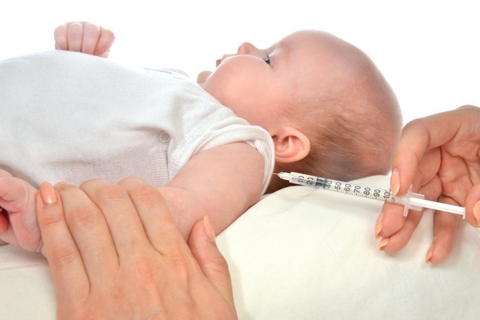 Tėvų dėmesiui: vakcina nuo meningokokinės infekcijos jau pasiekė Lietuvą