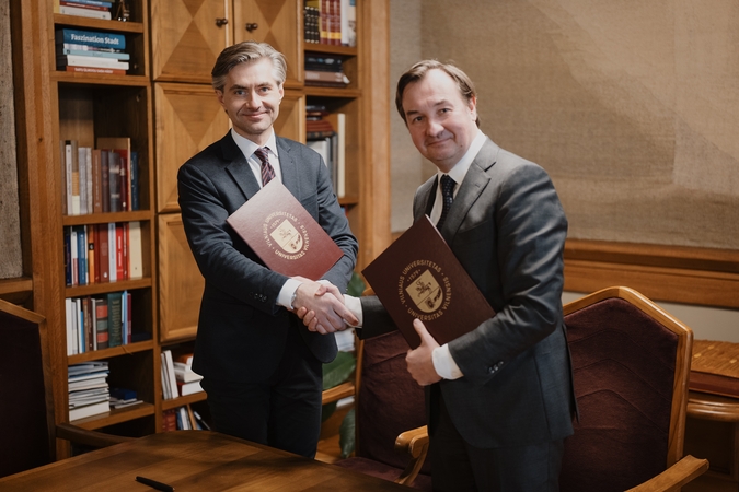 Vilniaus universitetas ir Užsienio reikalų ministerija pasirašė bendradarbiavimo sutartį