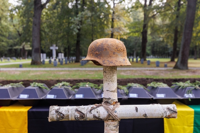 „Žmonijos imperatyvas“: Kauno karių kapinėse perlaidoti 79 žuvę vokiečių kariai