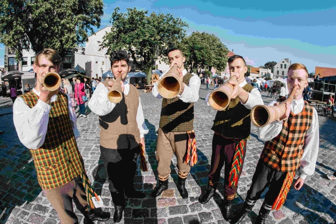 Festivalis „Lauksnos“ kviečia iš arčiau pažvelgti į unikalias tradicijas.