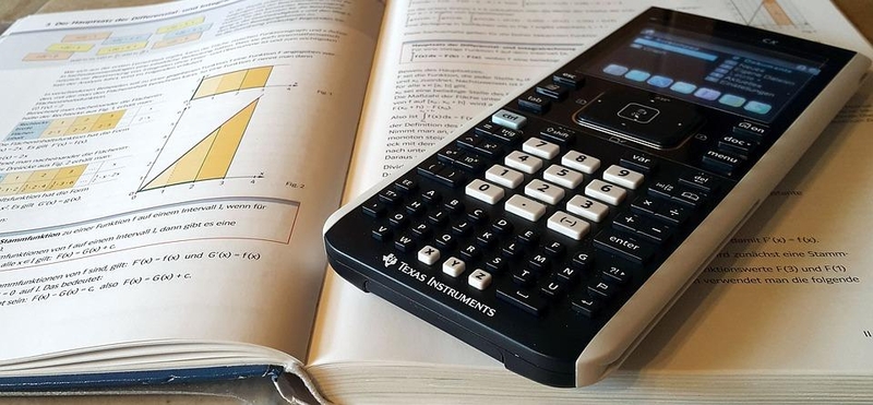 Penktadalio moksleivių matematikos semestro pažymiai yra itin žemi