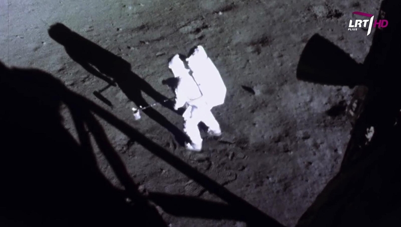 Su kokiais pavojais susidūrė ant Mėnulio nusileidę astronautai?