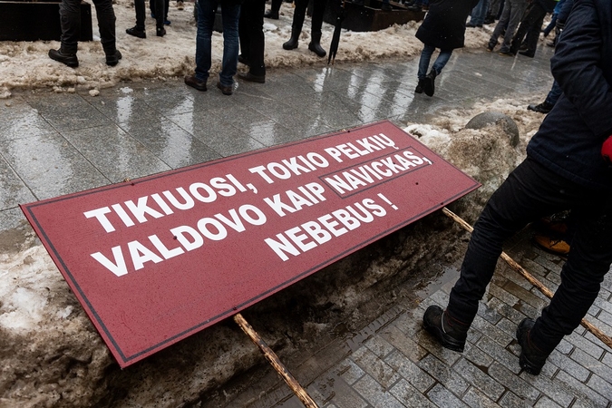 Policija iš ūkininkų mitingo išvežė neblaivų asmenį