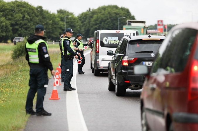 Policija įvardijo, kokie reidai vairuotojų laukia balandį