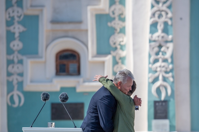 Sveikindamas Ukrainą Kyjive G. Nausėda žadėjo visokeriopą pagalbą