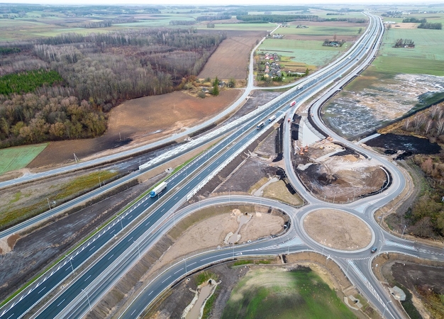 Remontai jau pradeda įgristi vietos gyventojams: ar Lietuvai pavyks pabaigti kelią link Lenkijos?