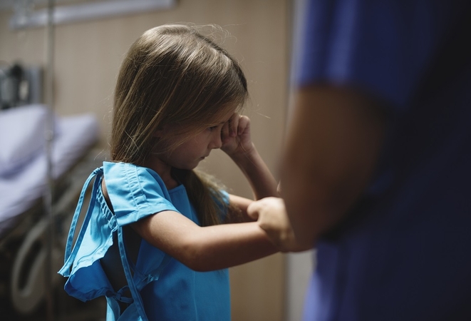 Gydymo įstaigose – vaikų antplūdis: į ligoninę skuba ir dėl slogos