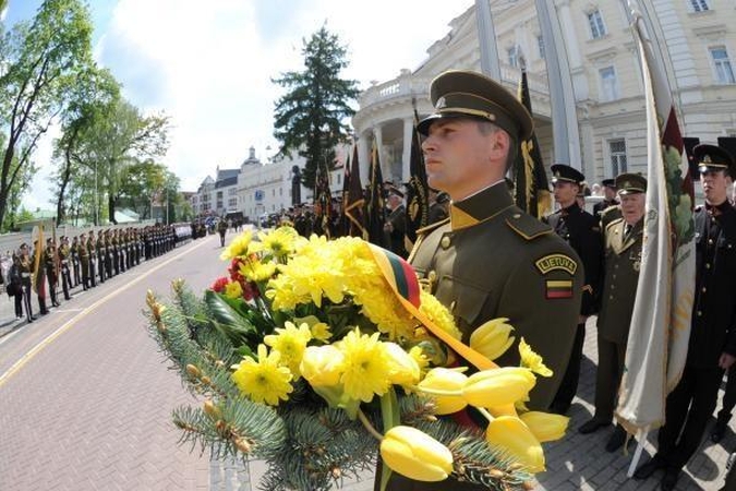 ES ragina neužmiršti totalitarinių režimų aukų