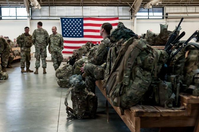 Amerikiečiai numušė ginkluotą droną virš JAV ambasados Bagdade