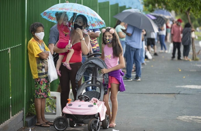 Brazilijoje balandį pasiektas mirčių nuo COVID-19 rekordas