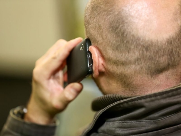 Banko darbuotojais prisistatę telefoniniai sukčiai iš vilnietės išviliojo 9 tūkst. eurų