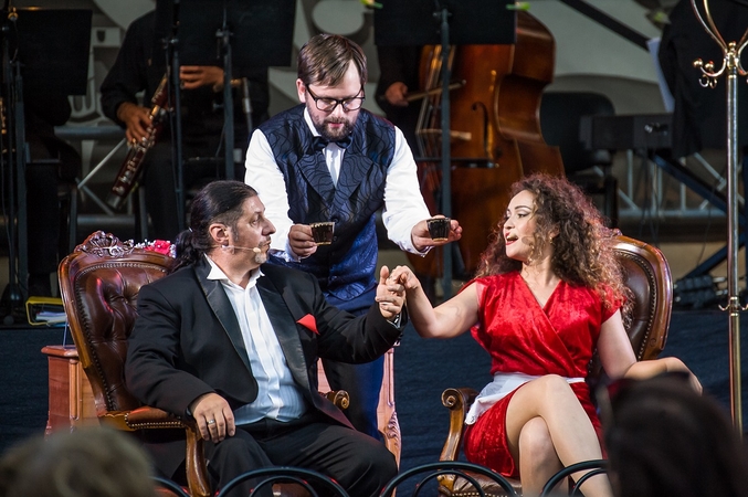 Muzikinio teatro gastrolės Palangoje: nuo poezijos iki operos