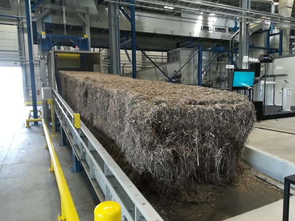 Rezultatas: gamykloje „Natūralus pluoštas“ sumontuota kanapių pluoštą paklausiais ir ekologiškais produktais paverčianti įranga.
