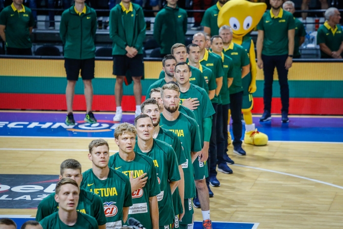 Krepšinio rinktinės sudėties dėlionė: aiškumas gynėjų linijoje ir netikėta intriga