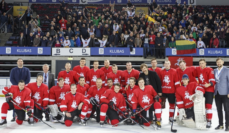 Lietuvos rinktinė po „Baltic Challenge Cup 2017“ kovų „Švyturio“ arenoje.   