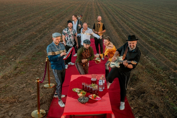 Klaipėdos pilies džiazo festivalio scenoje pasirodys muzikos chuliganai „Very Cool People“