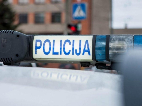 Klaipėdoje policija ieško mergaitę partrenkusio automobilio vairuotojo
