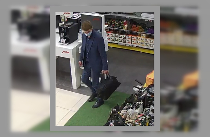 Į „Megą“ užsukęs vagis nugvelbė ausines: nuostolis – beveik 800 eurų