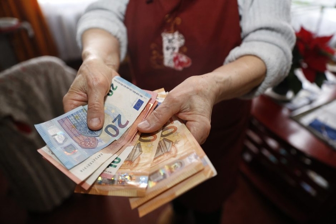 Klaipėdietę apgavo viršininku iš butų ūkio tarnybos prisistatęs sukčius