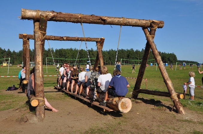 Apklausa: tėvams sunkiai įkandamos vaikų vasaros stovyklos