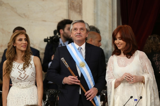 A. Fernandezas prisaikdintas Argentinos prezidentu