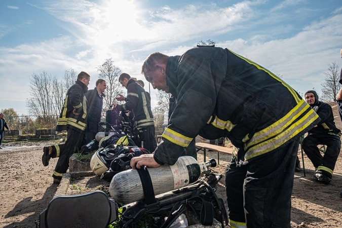 Tikrino Alytuje dirbusių ugniagesių sveikatą: 7 iš 10 rado sutrikimų