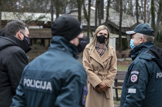 A. Bilotaitė: nuo COVID-19 paskiepyta beveik 8 tūkstančiai pareigūnų