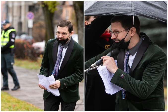 Dar vienas Celofano šou: mitinge Vilniuje parodijavo V. Landsbergį