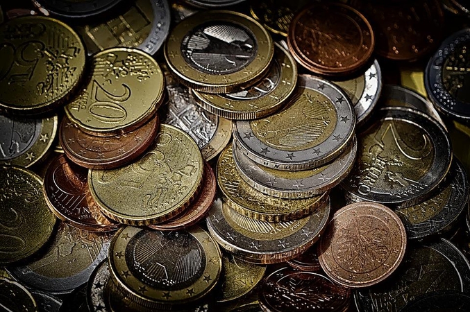 Seimas ketvirtadienį spręs, ar imtis bankų mokesčio